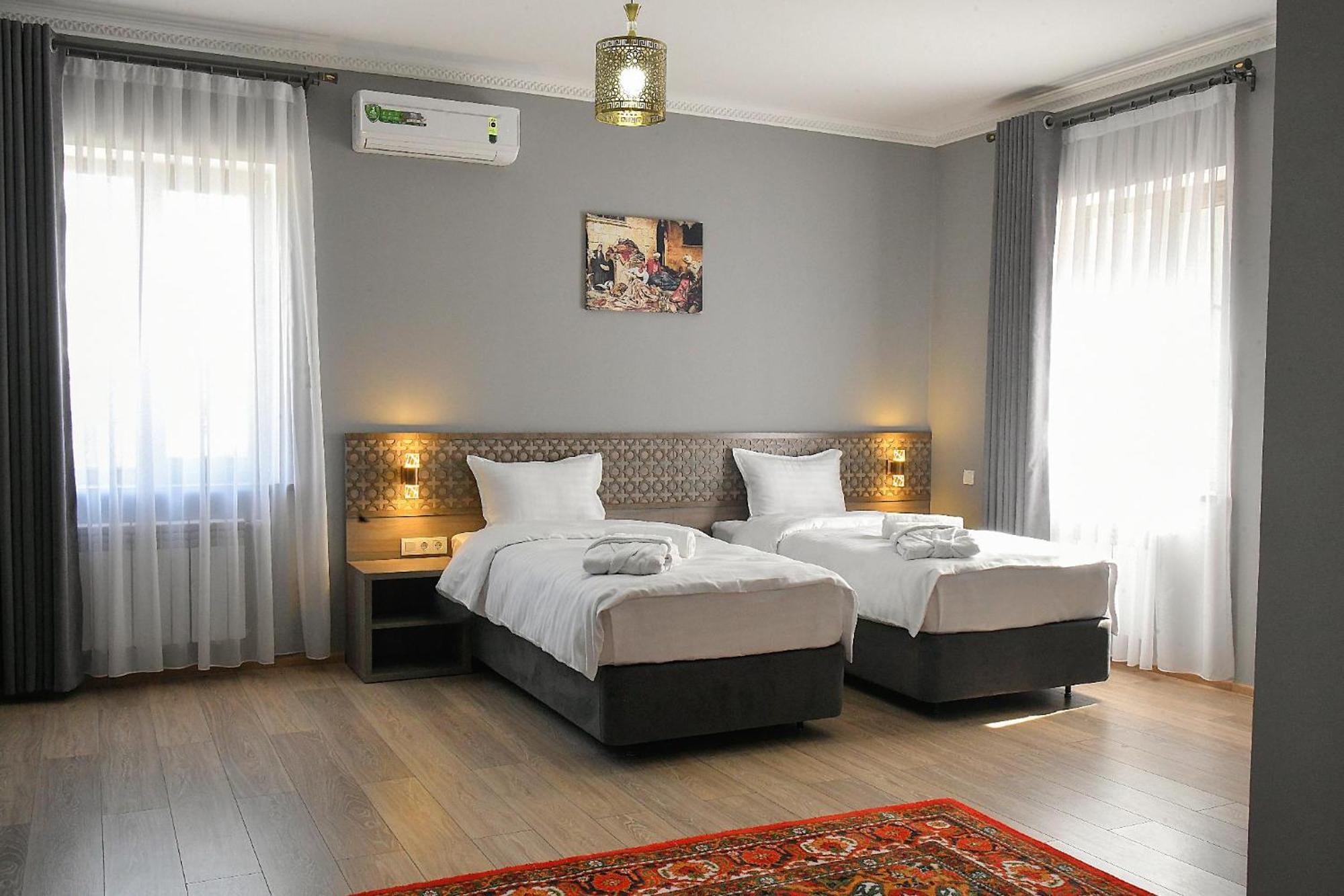 Khan Hotel Samarkand Exterior photo
